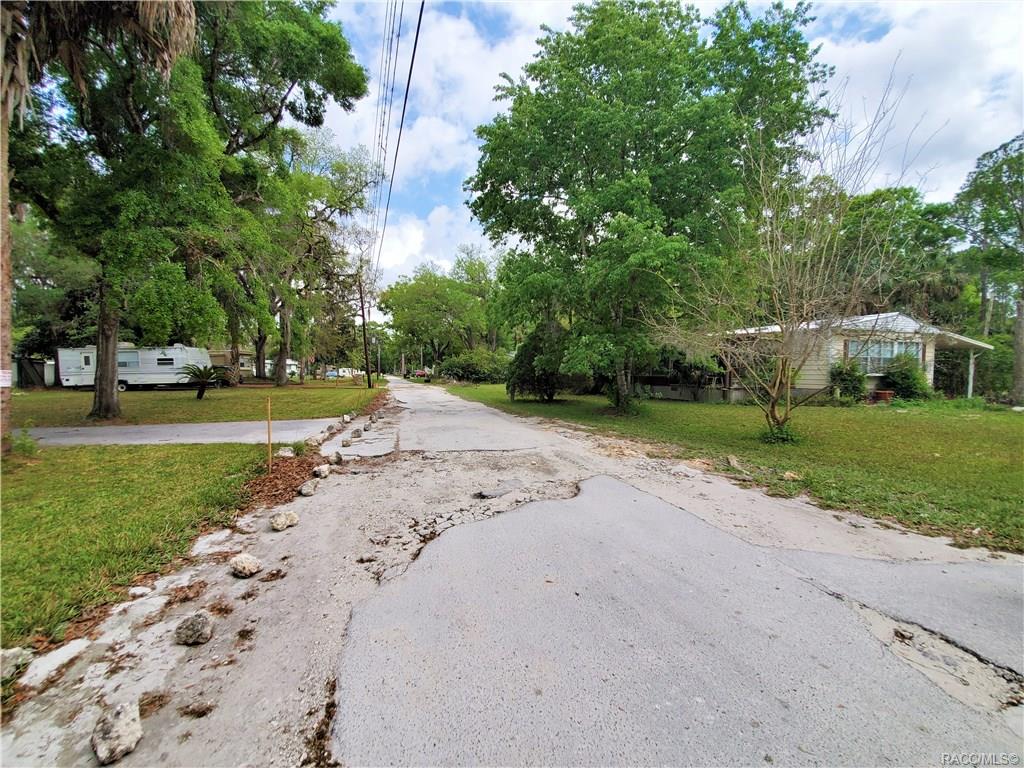 home for sale at 2699 S Stonebrook Drive, Homosassa, FL 34448 in Stonebrook Heights