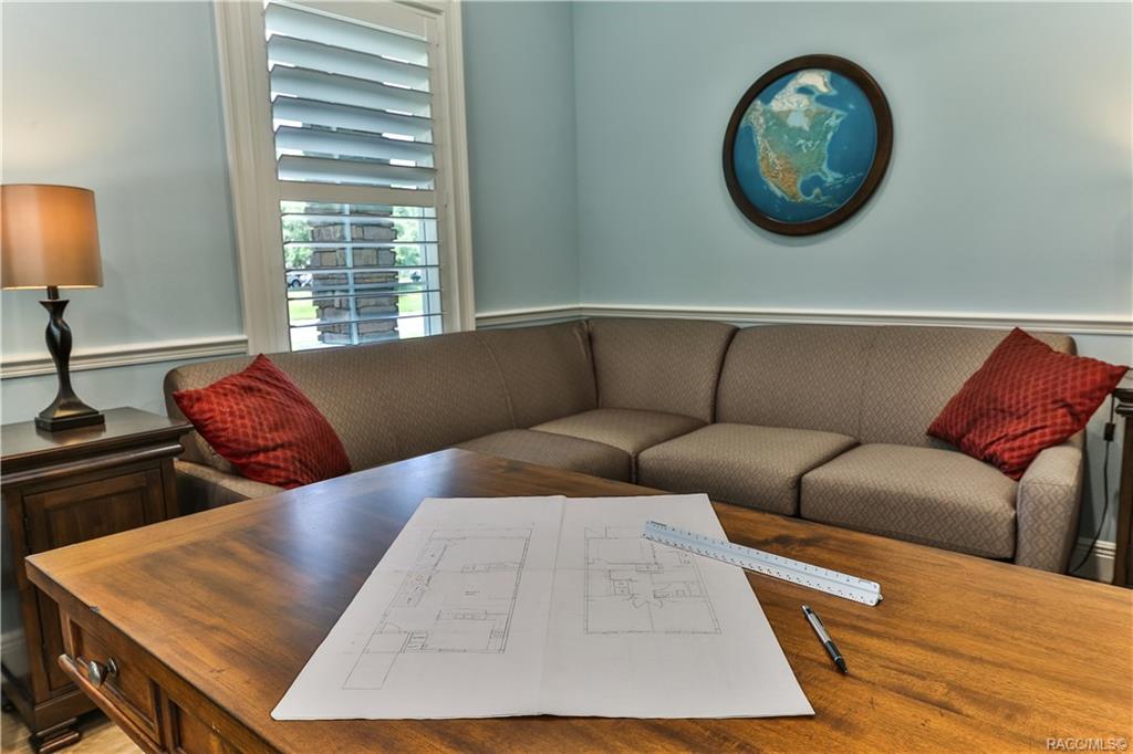home for sale at 6001 W Nordling Loop, Crystal River, FL 34429 in Meadowcrest
