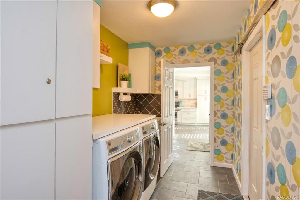 Homosassa Shores Property Information 10021 W Halls River Road