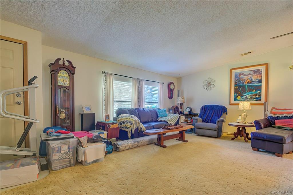 home for sale at 11581 Citrus Avenue, Crystal River, FL 34428 in Lake Rousseau