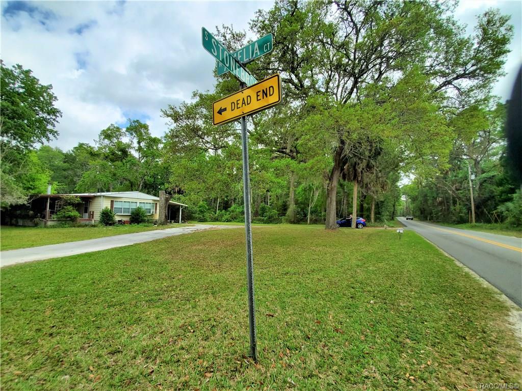 home for sale at 2699 S Stonebrook Drive, Homosassa, FL 34448 in Stonebrook Heights