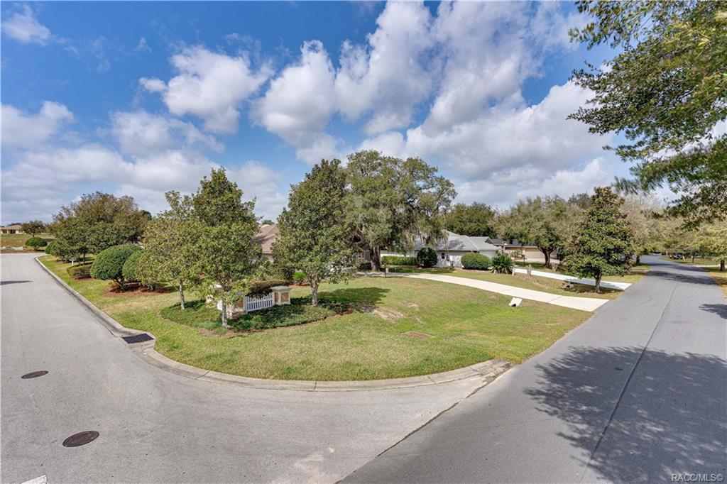 home for sale at 2619 N Brentwood Circle, Lecanto, FL 34461 in Citrus Hills - Brentwood
