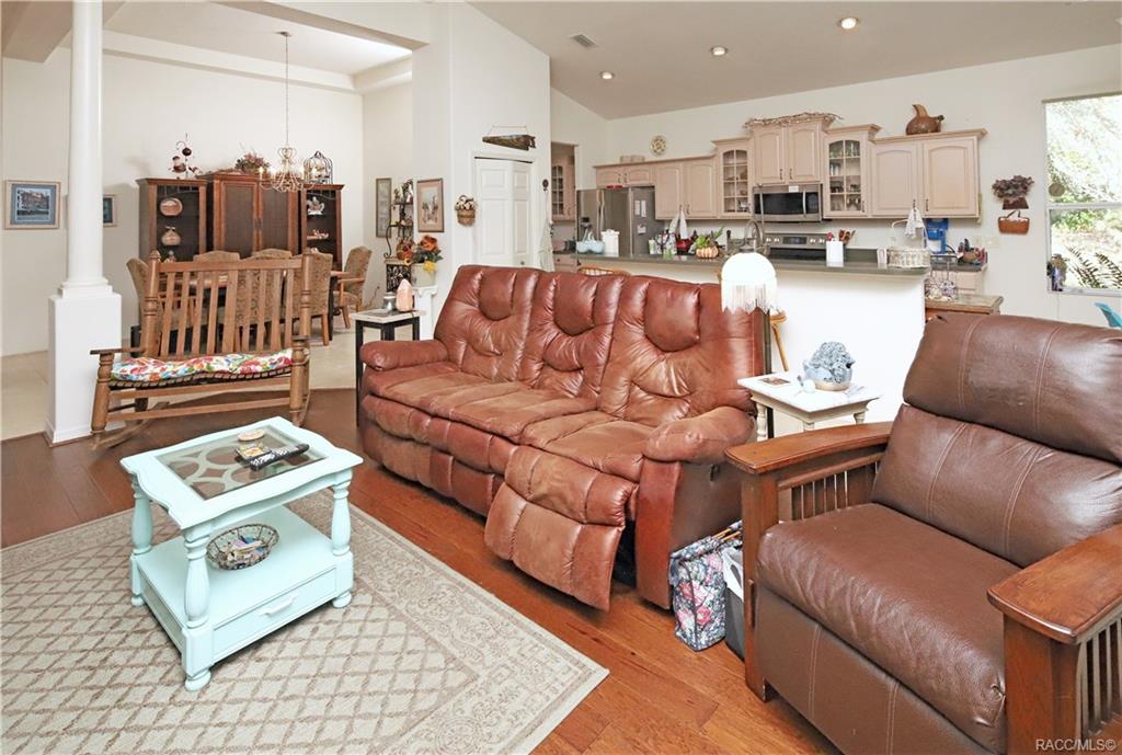 Citrus Hills Kensington Estates Property Information 465 N