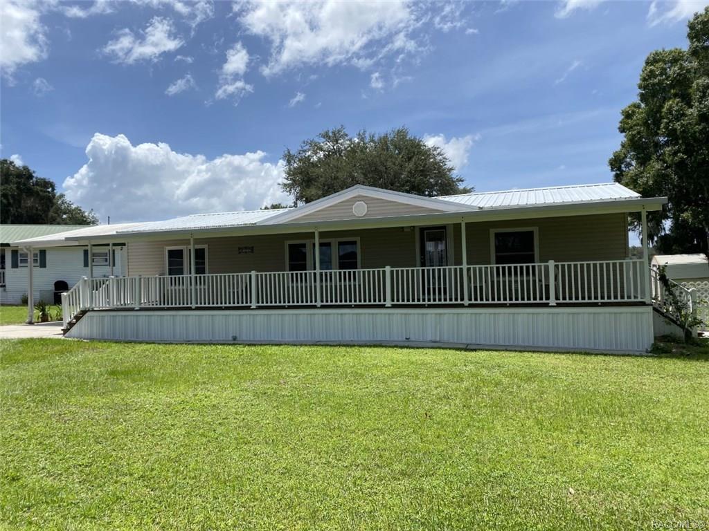 home for sale at 4399 E Lake Park Drive, Hernando, FL 34442 in Apache Shores