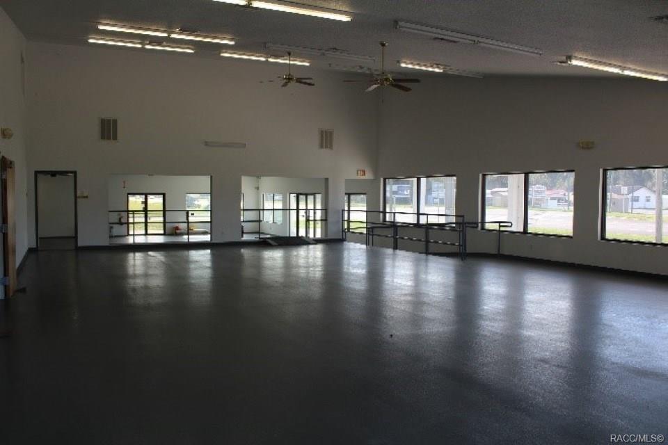 home for sale at 1917 NW Us Highway 19, Crystal River, FL 34428 in Citrus County