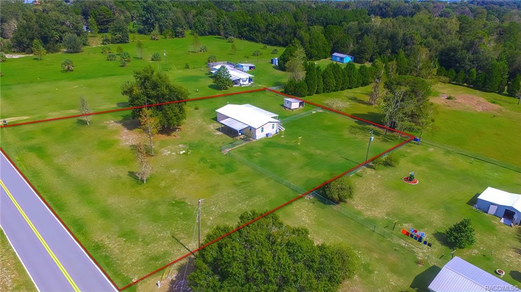 home for sale at 11581 Citrus Avenue, Crystal River, FL 34428 in Lake Rousseau