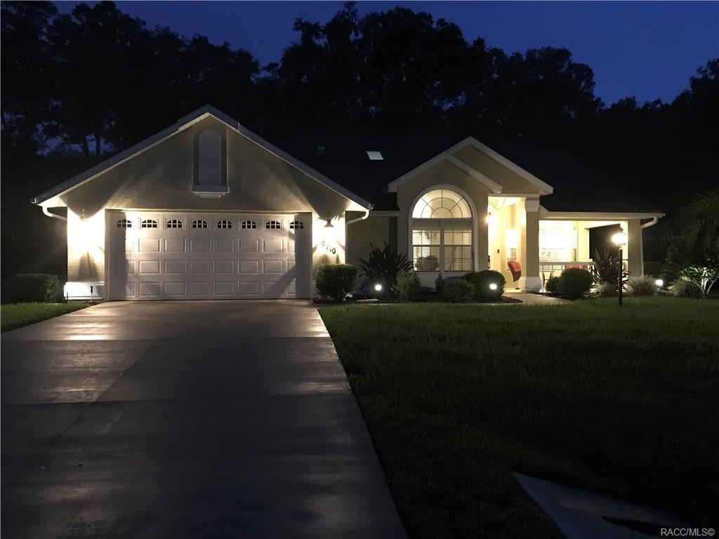 home for sale at 9710 SW 190th Terrace Road, Dunnellon, FL 34432 in Rainbow Springs
