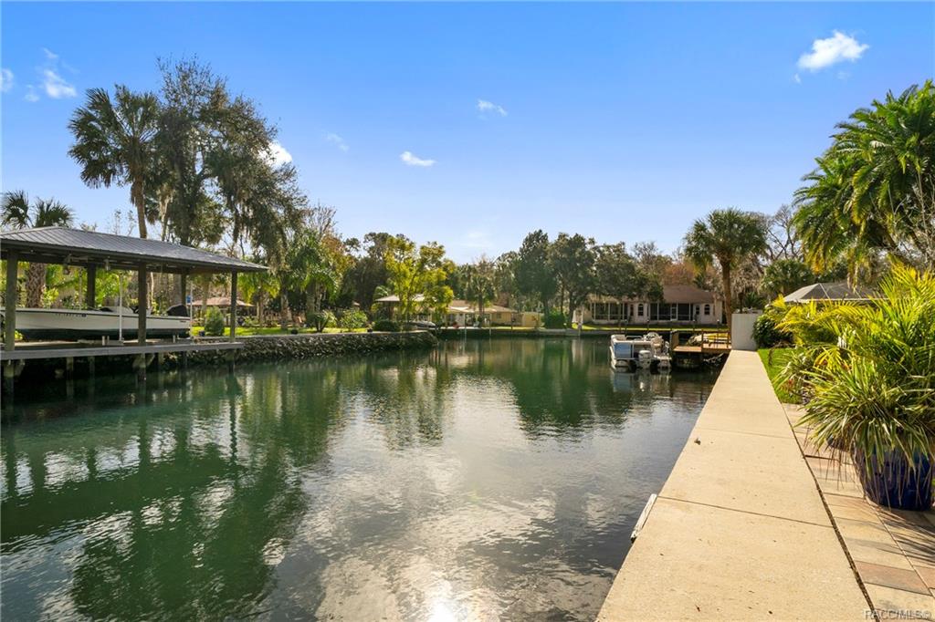 home for sale at 4435 S Purslane Drive, Homosassa, FL 34448 in Blue Water Forest