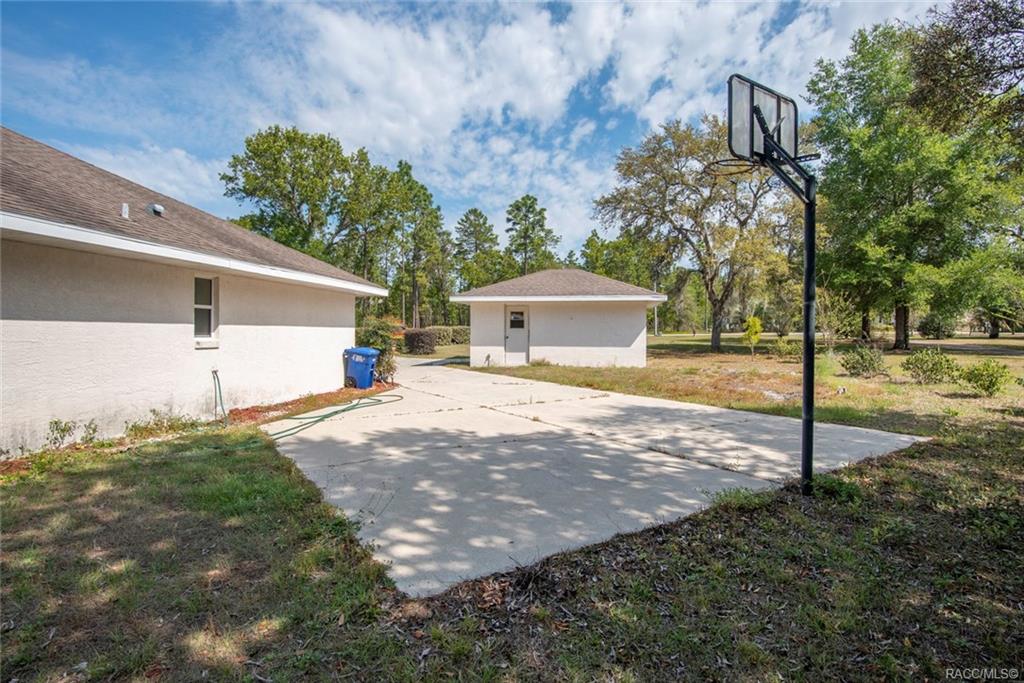 home for sale at 1388 E Cleveland Street, Hernando, FL 34442 in Citrus Hills - Presidential Estates