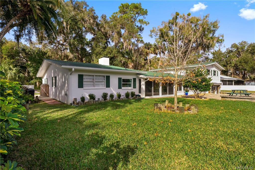 home for sale at 4435 S Purslane Drive, Homosassa, FL 34448 in Blue Water Forest