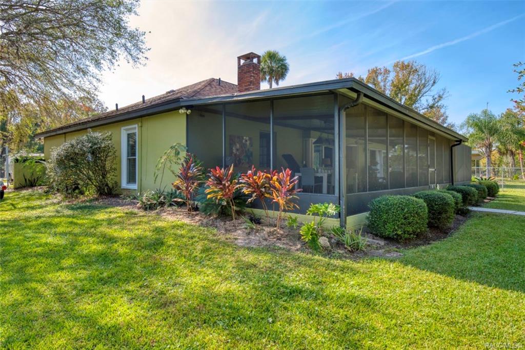 Homosassa Shores Property Information 10021 W Halls River Road