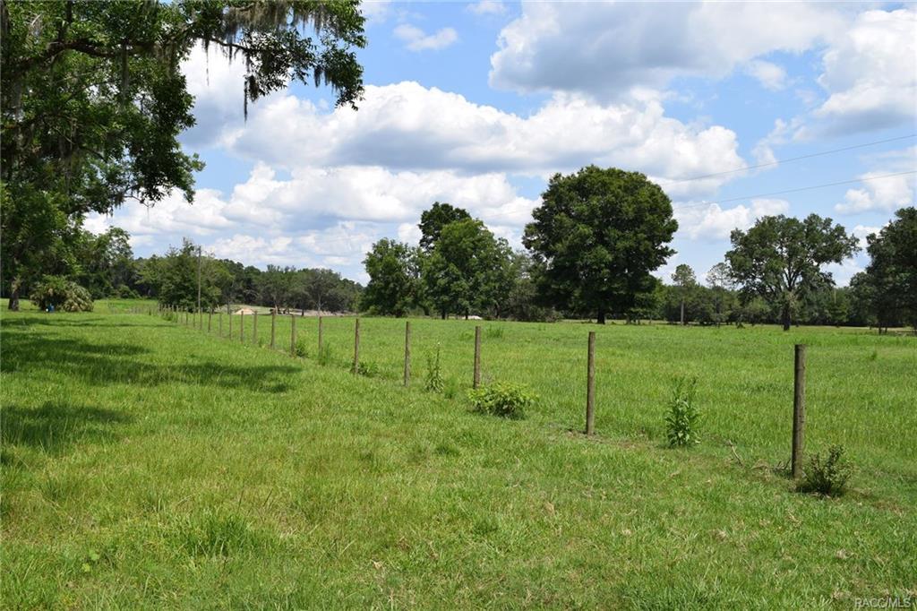 home for sale at 000 Price Road, Hawthorne, FL 32640 in Putnam County