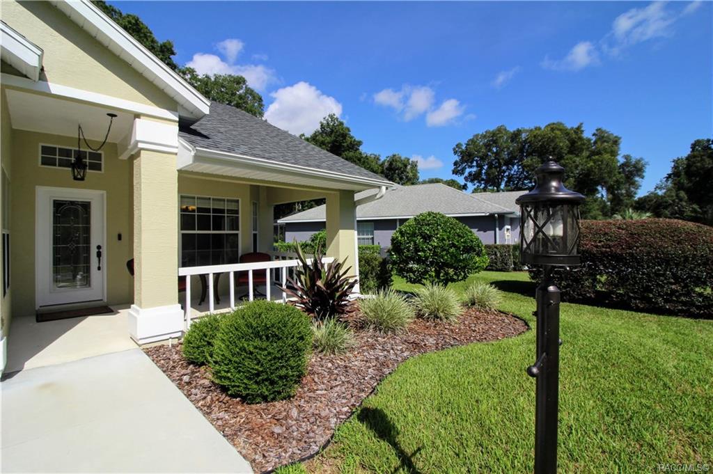 home for sale at 9710 SW 190th Terrace Road, Dunnellon, FL 34432 in Rainbow Springs