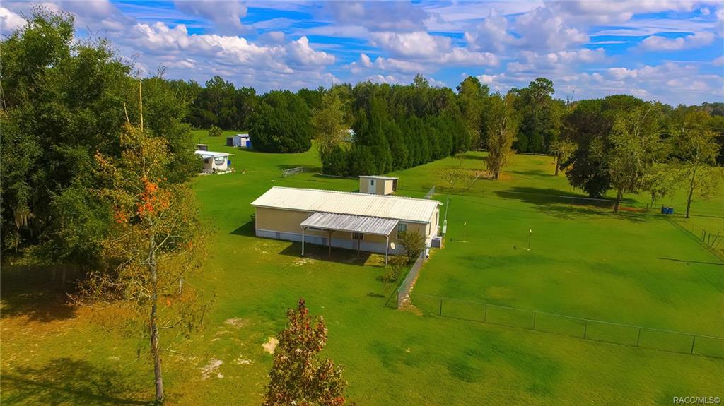 home for sale at 11581 Citrus Avenue, Crystal River, FL 34428 in Lake Rousseau