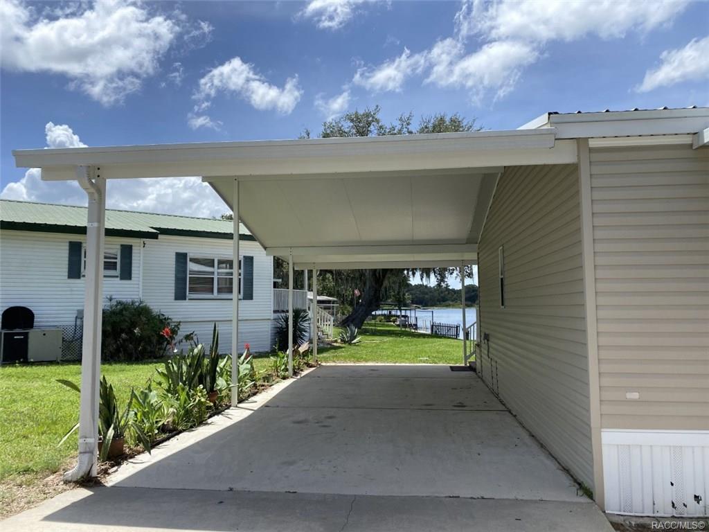 home for sale at 4399 E Lake Park Drive, Hernando, FL 34442 in Apache Shores
