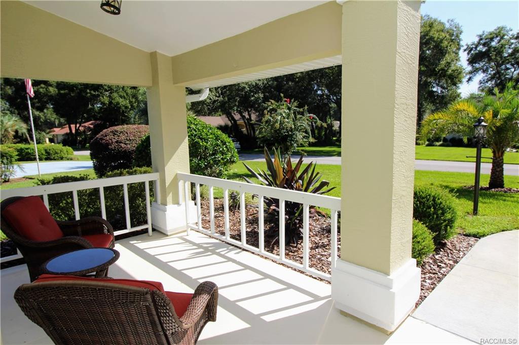 home for sale at 9710 SW 190th Terrace Road, Dunnellon, FL 34432 in Rainbow Springs