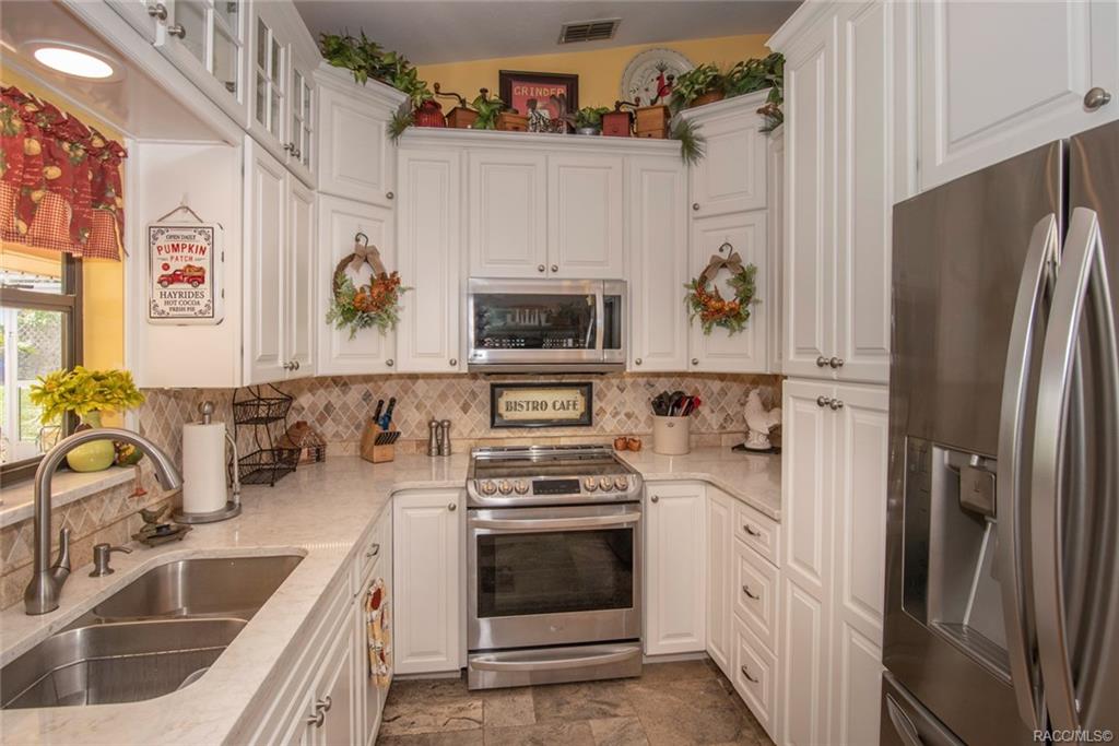 home for sale at 5664 W Paul Bryant Drive, Crystal River, FL 34429 in Connell Heights