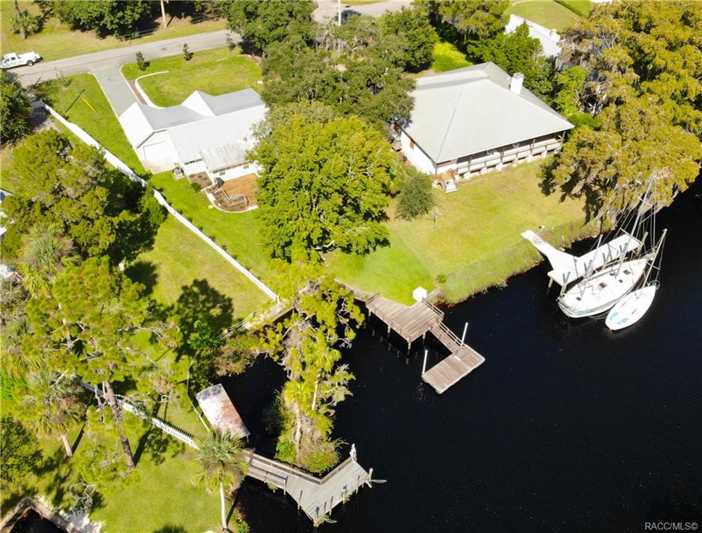 home for sale at 5109 Riverside Drive, Yankeetown, FL 34498 in Levy County