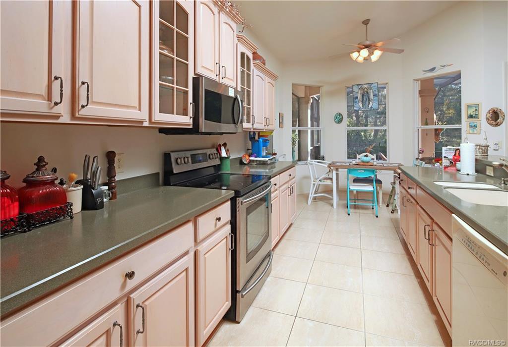 Citrus Hills Kensington Estates Property Information 465 N