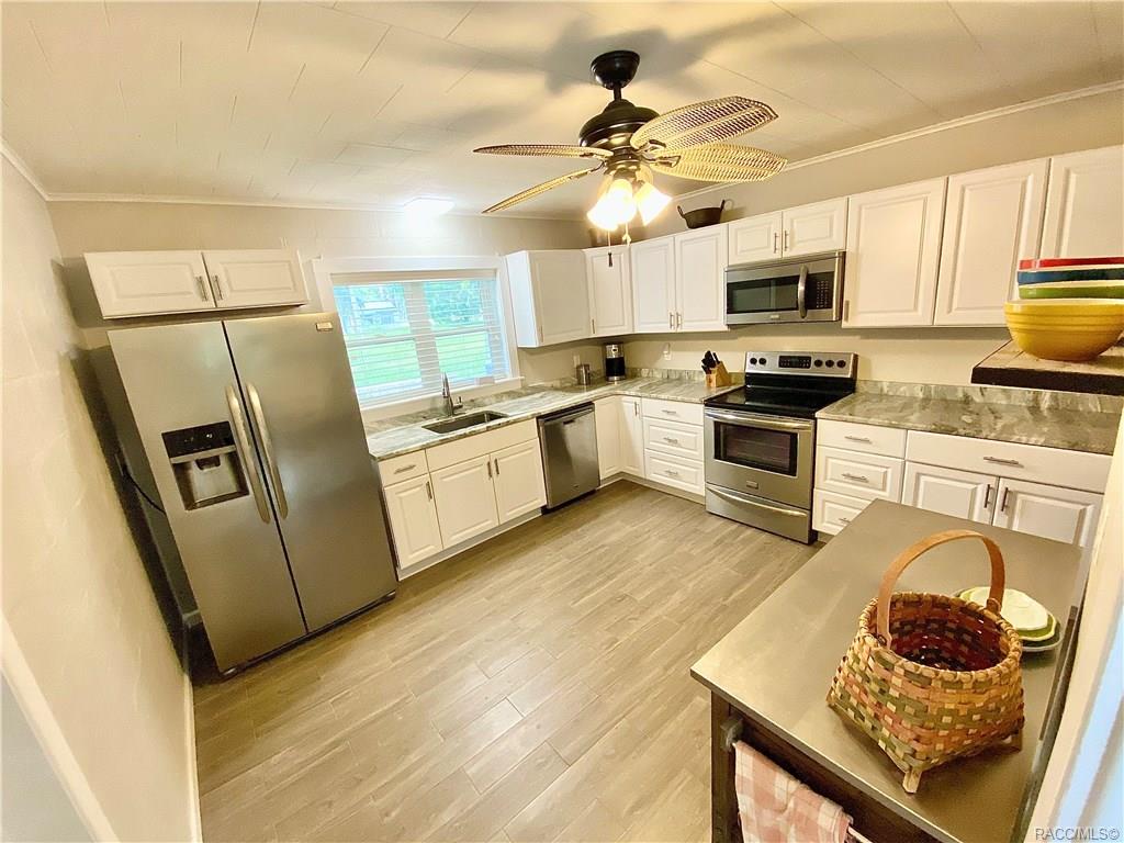 home for sale at 5109 Riverside Drive, Yankeetown, FL 34498 in Levy County