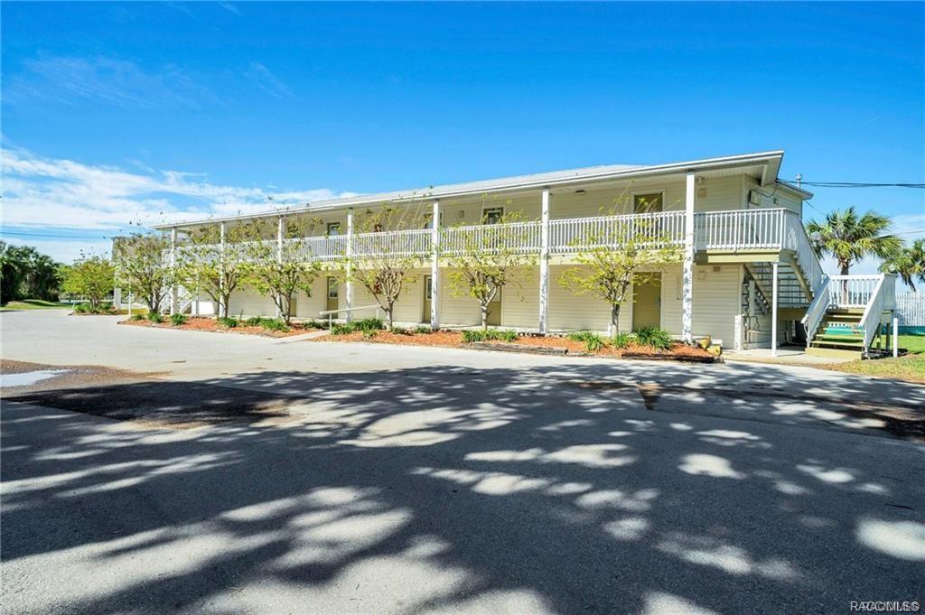 home for sale at 5291 S Cherokee Way, Homosassa, FL 34448 in Riverside Villas