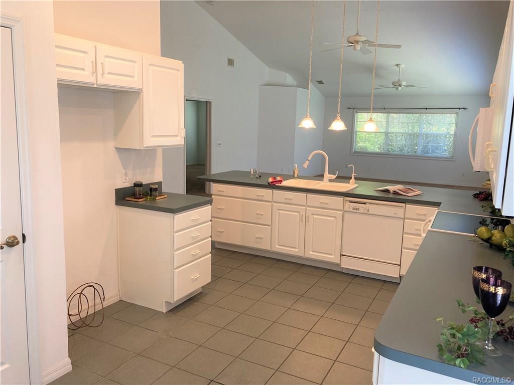 home for sale at 1571 N Endicott Point, Crystal River, FL 34429 in Meadowcrest - Fairmont Village