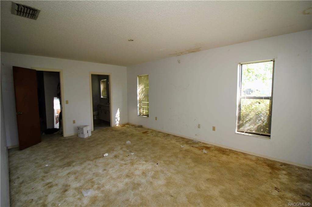 home for sale at 5120 S Mystic Point, Homosassa, FL 34448 in Riverhaven Village