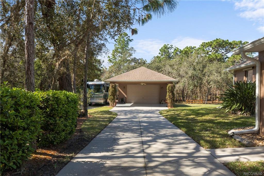 home for sale at 2020 W Tall Oaks Drive, Beverly Hills, FL 34465 in Pine Ridge