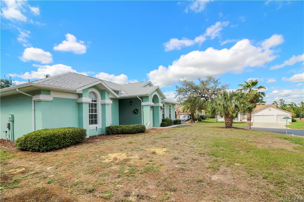 home for sale at 5380 W Heather Ridge Path, Lecanto, FL 34461 in Crystal Oaks