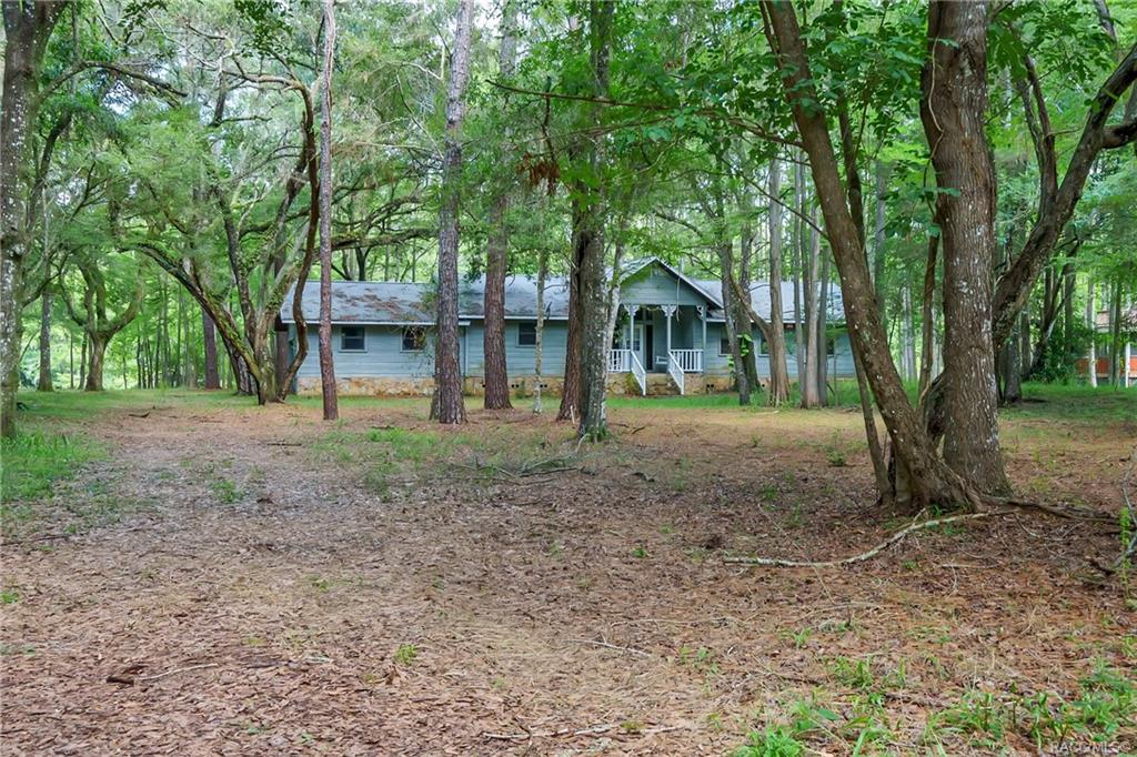 home for sale at 10510 N Silverlake Point, Dunnellon, FL 34434 in Cypress Point Acres