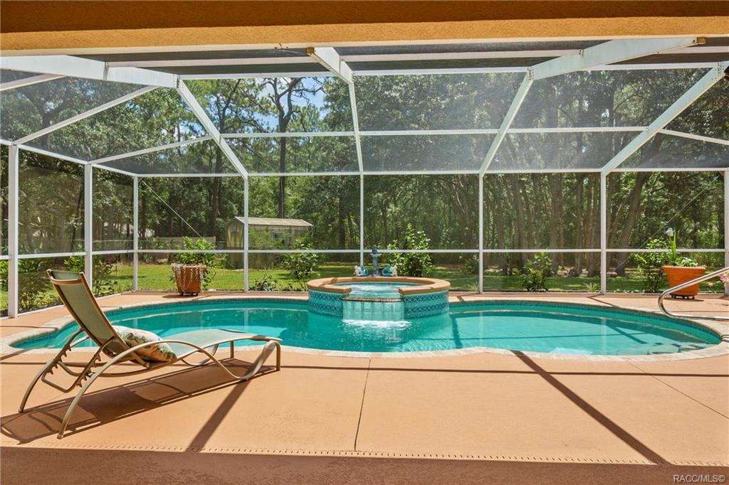 home for sale at 1991 W Tall Oaks Drive, Beverly Hills, FL 34465 in Pine Ridge