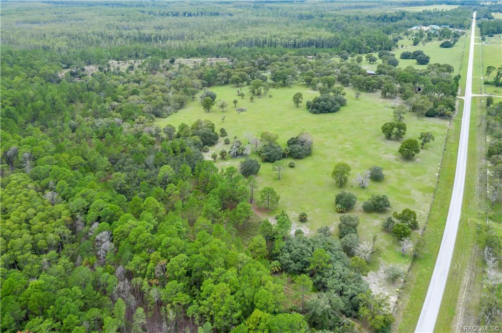 home for sale at 9350A SE Cr 337, Dunnellon, FL 34431 in Levy County