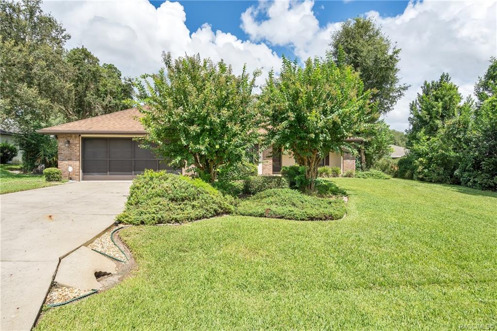home for sale at 5385 SW 84th Place, Ocala, FL 34476 in Marion County
