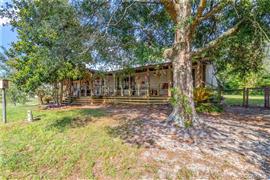 home for sale at 13450 SE 98th Street, Dunnellon, FL 34431 in Levy County